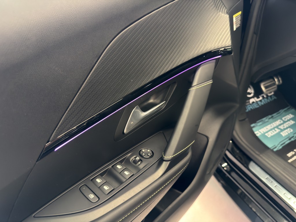 PEUGEOT 208 1200 HYBRID 145 CV GT SEDILI ELETTRICI